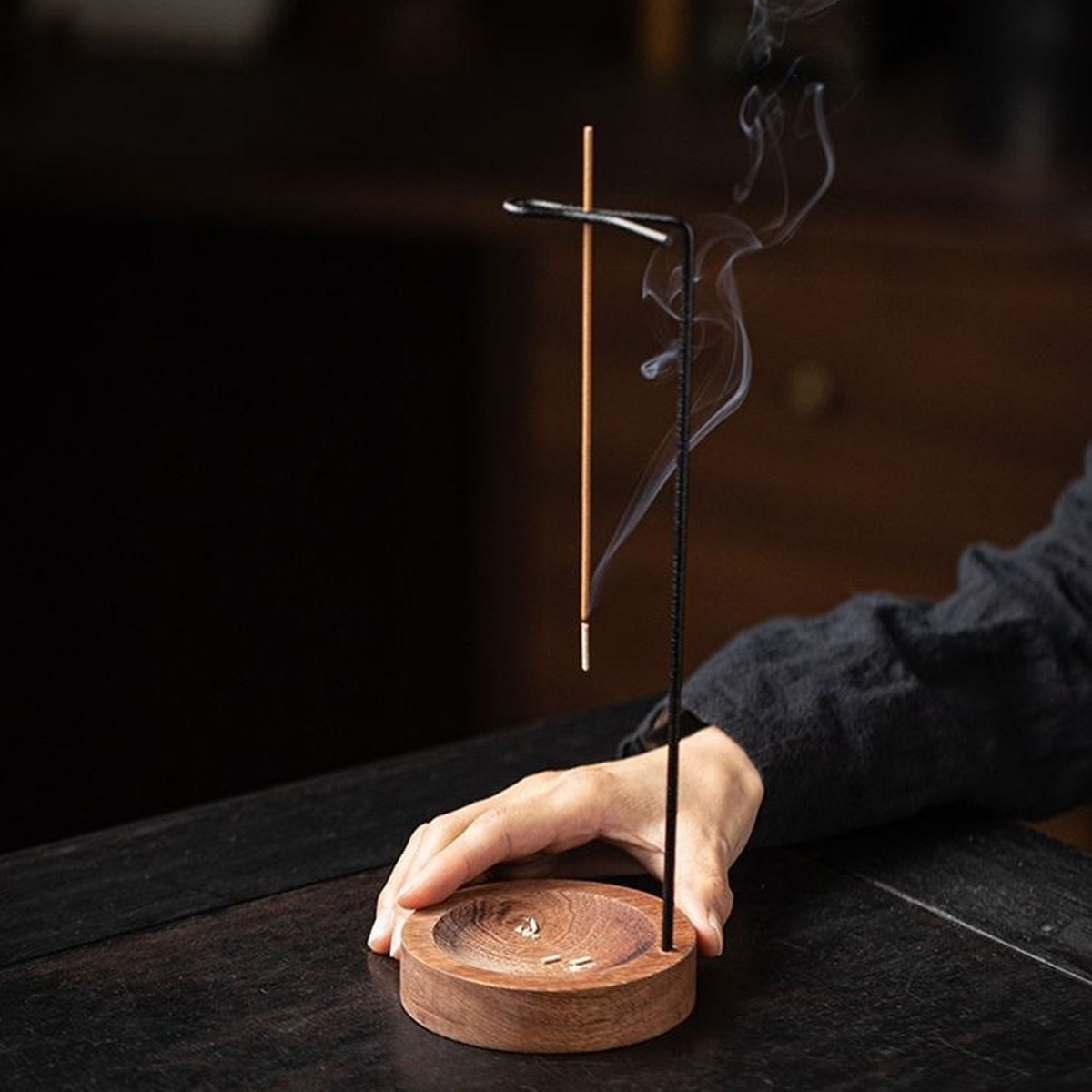 Creative Upside Down Incense B - Incense Holder 评论和价格